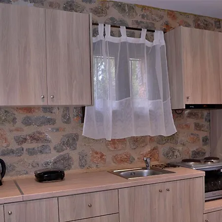 Landsted In The Olive Trees γαλαξιδι